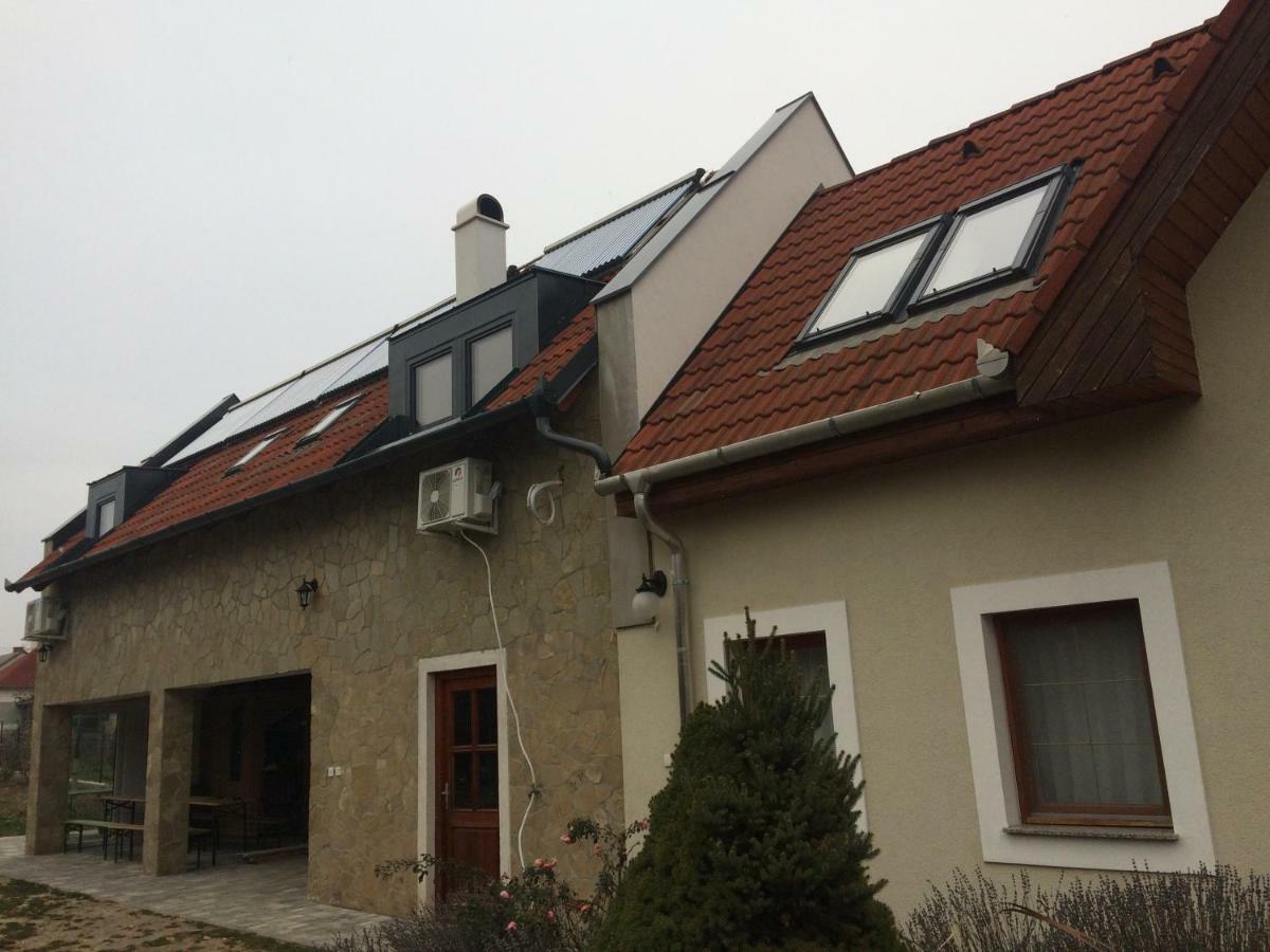 Vámosi Vendégház Nemesvámos Exterior foto